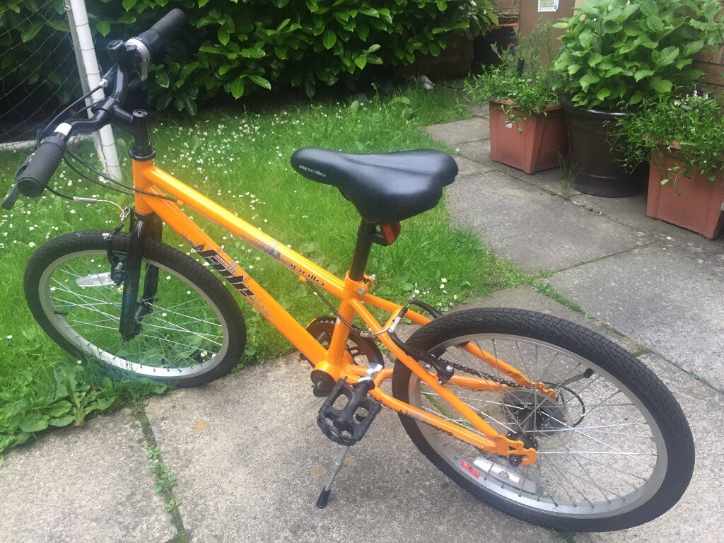 apollo fade 20 inch bike
